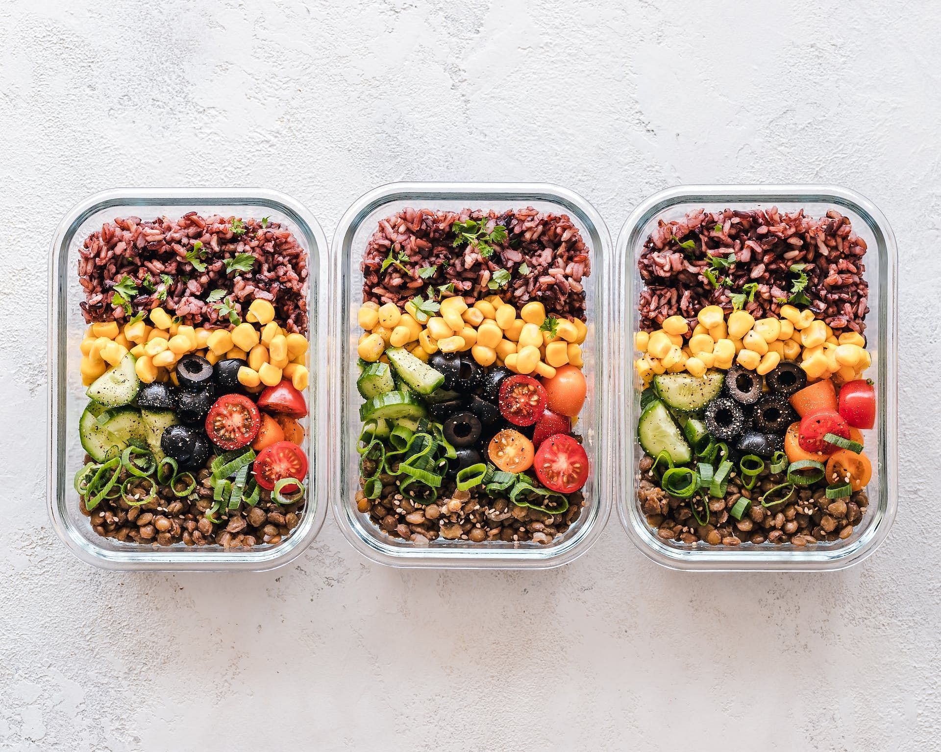 Planning your meals creates heating hygiene (Image via Pexels/Ella Olsson)